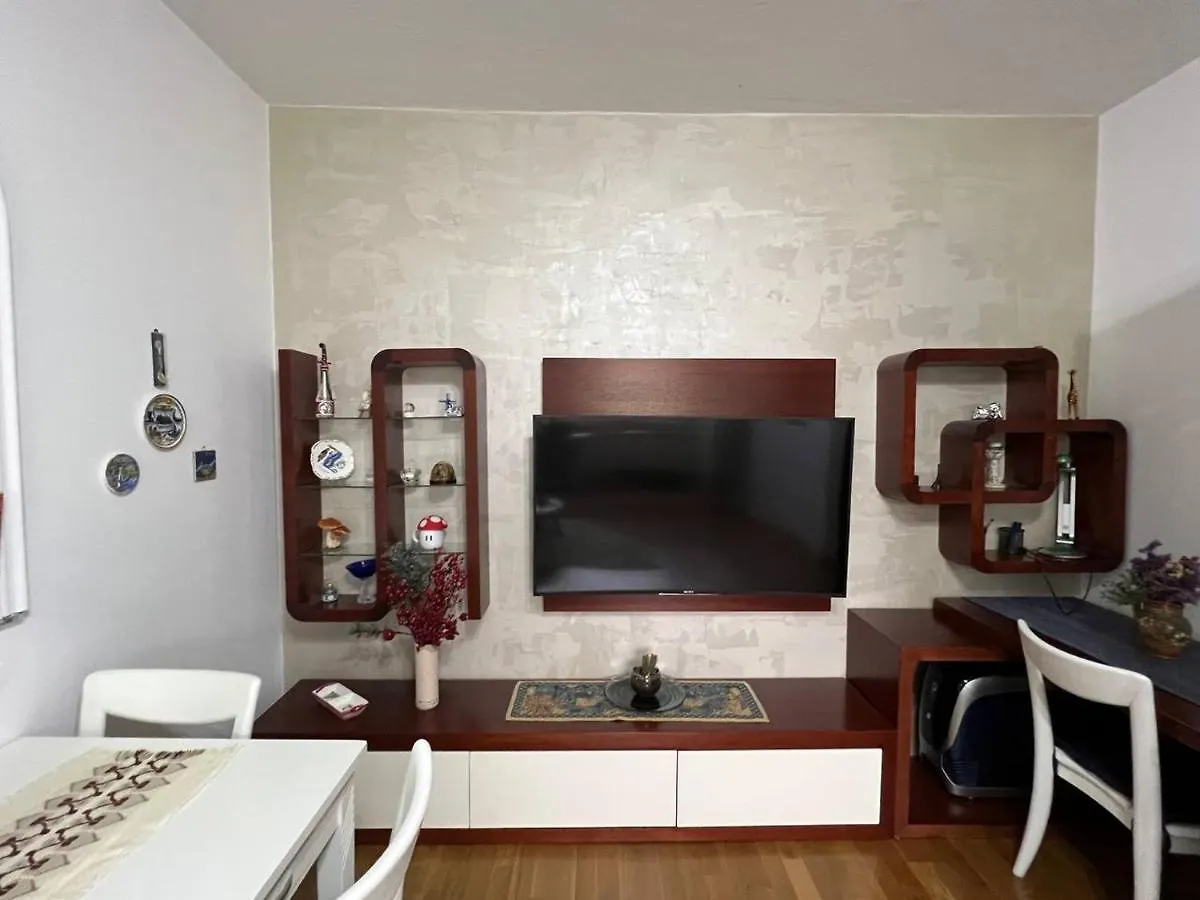Cozy Nest Ledi Apartment Tirana Albania